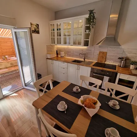 Mit Terrasse Und Grill In Strandnaehe By Interhome