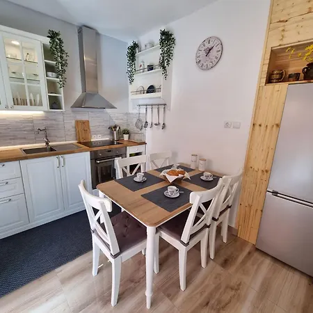 Mit Terrasse Und Grill In Strandnaehe By Interhome * Crikvenica