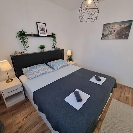 Apartment Mit Terrasse Und Grill In Strandnaehe By Interhome *