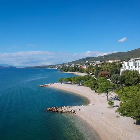 Apartment Mit Terrasse Und Grill In Strandnaehe By Interhome Crikvenica