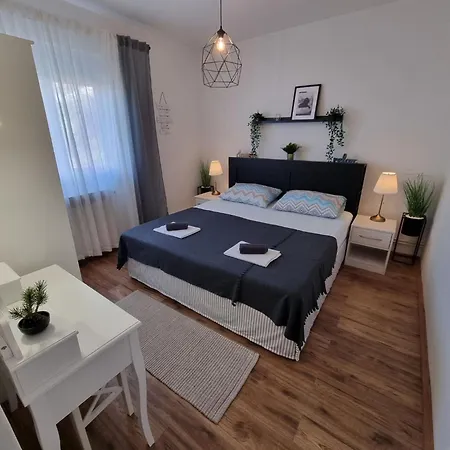 アパート Mit Terrasse Und Grill In Strandnaehe By Interhome