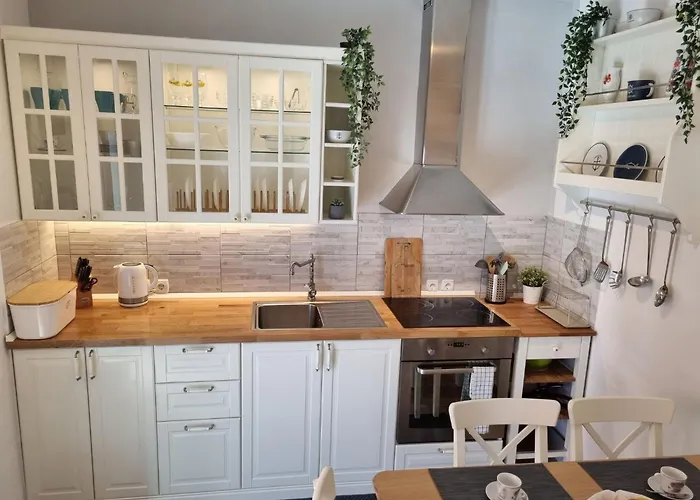 Mit Terrasse Und Grill In Strandnaehe By Interhome * 크리크베니카