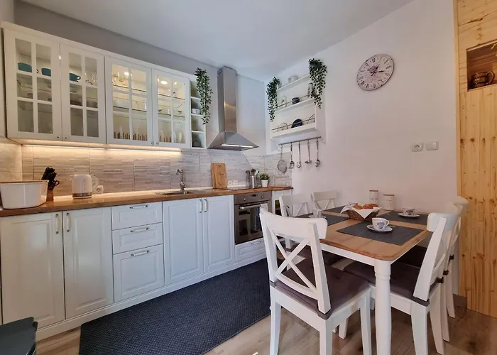 Mit Terrasse Und Grill In Strandnaehe By Interhome 아파트 크리크베니카